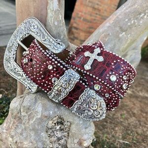 JUSTIN BOOTS Women’s size 34 Western Belt SWEET !!